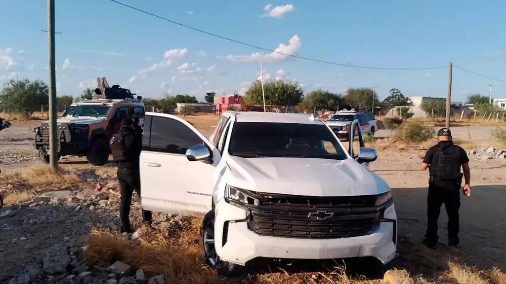 Guardia Estatal Asegura Armamento Vehiculo Militar en Nuevo Laredo