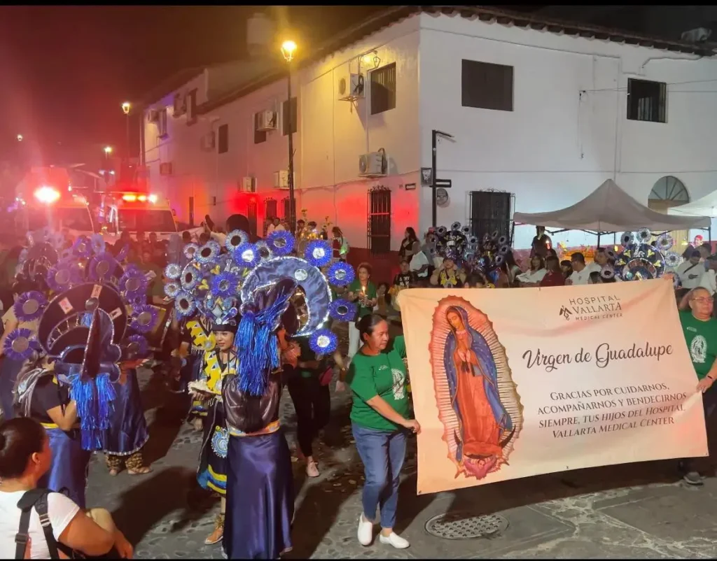 Comienzan las Fiestas Guadalupanas en Puerto Vallarta: ¡27 peregrinaciones en el primer día!