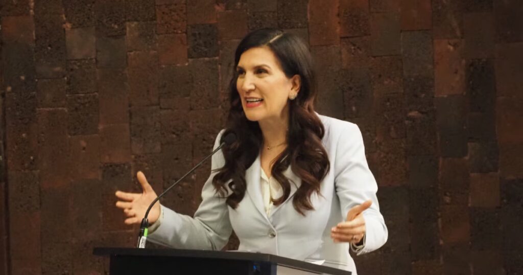 Kenia López Rabadán exige al Senado elegir al nuevo titular de la FGR con profesionalismo: “Es esencial asegurar su autonomía”