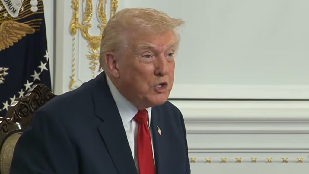 Trump restringe el espacio aéreo de Venezuela y lanza advertencia a los narcoterroristas