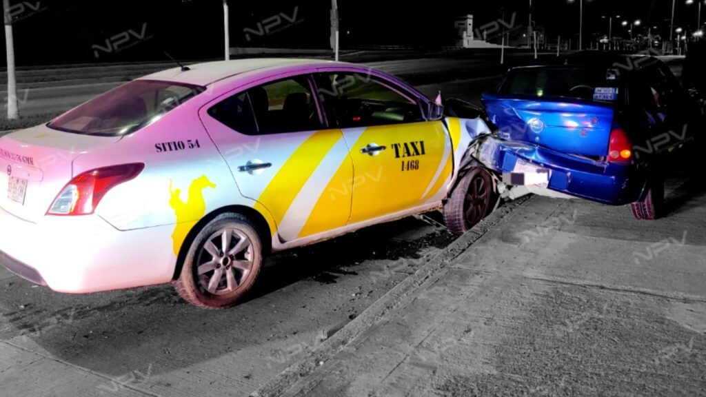Accidente de taxi frente a la Zona Naval