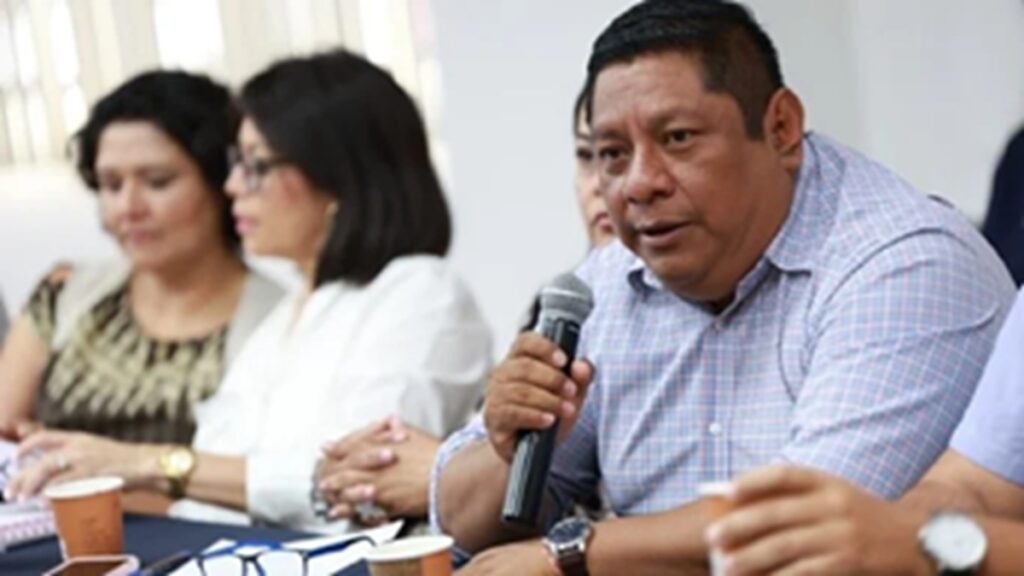 Alcalde de Xoxocotla enfrenta un clima de violencia armada, acusaciones de abuso y crisis en el cabildo