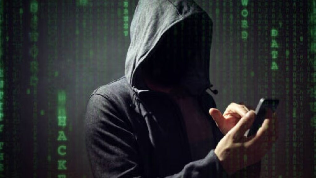 Alerta por Sturnus: el troyano que roba chats y contraseñas de WhatsApp en México