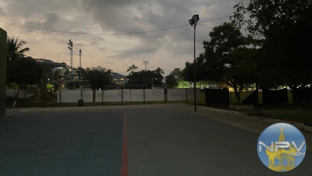 Alertan sobre intenso olor a gas en la Unidad Deportiva Agustín Flores