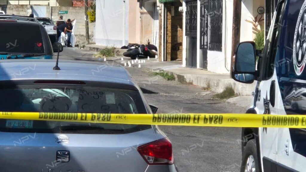 Asesinan a motociclista a disparos en Tepic