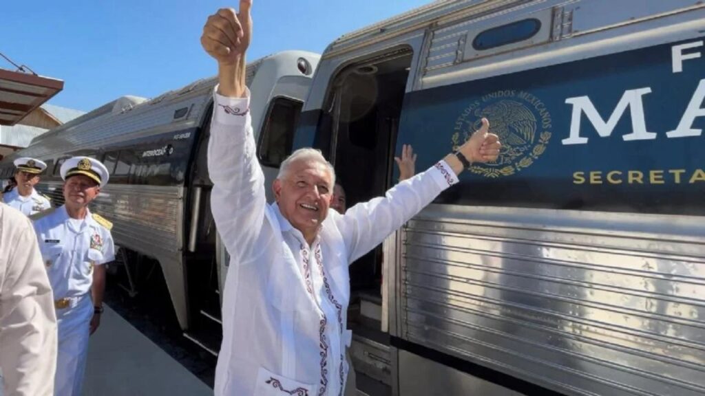 Asocian a «Bobby» López Beltrán con la supervisión del Tren Interoceánico tras trágico accidente