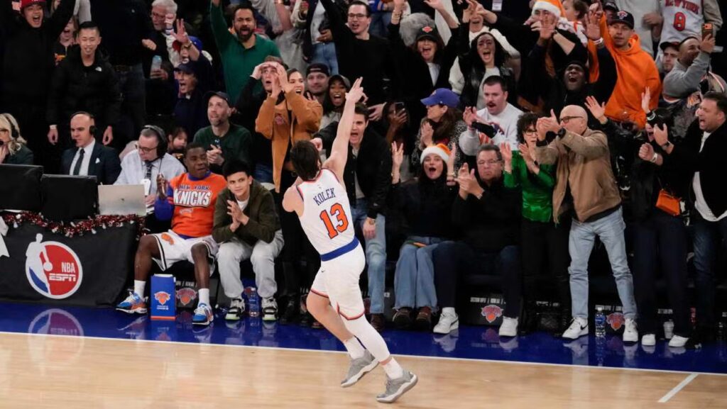 Brunson y suplentes brillan en la remontada navideña; los Knicks vencen a los Cavaliers 126-124