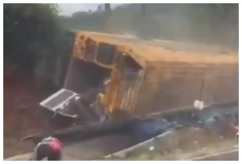 Camión de pasajeros pierde frenos en una carretera de Nicaragua: un fallecido y más de ocho heridos | VIDEO