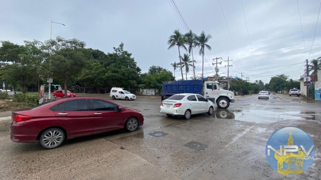 Colocación urgente de señales de “Ceda el Paso” en peligroso cruce de Fluvial Vallarta