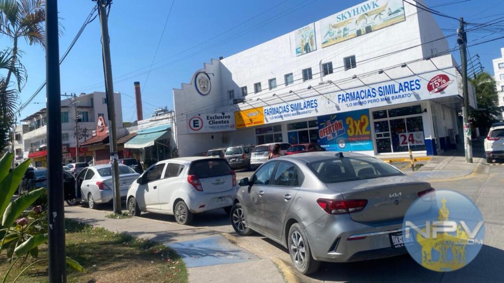 Conductores obstaculizan rampas para personas con discapacidad en Palmar de Aramara