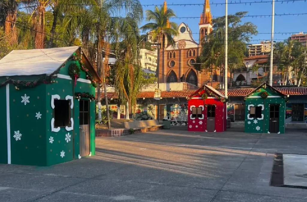 Cultura establece negocios en Parque Hidalgo a pesar de las obras y sin autorización