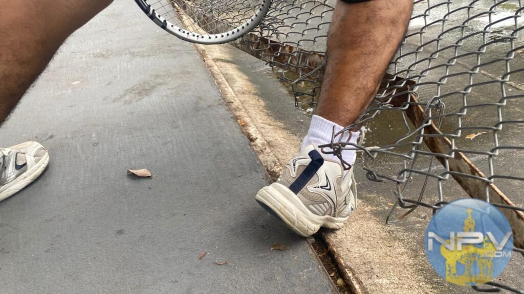 Deportistas demandan reparación inmediata del enmallado en las canchas de frontenis de la unidad Agustín Flores