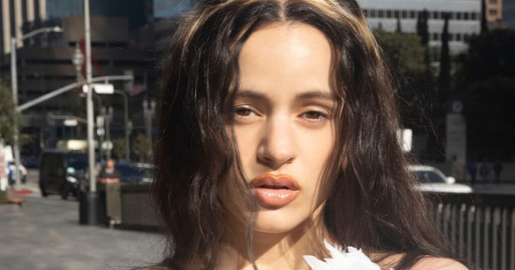 Descubre el mapa y los precios de boletos para el “LUX Tour” de Rosalía en el Palacio de los Deportes de CDMX