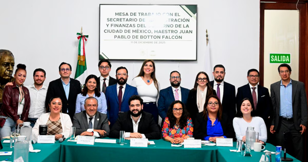 Entregan el Paquete Económico 2026 a la CDMX con una proyección de crecimiento del 7.5%