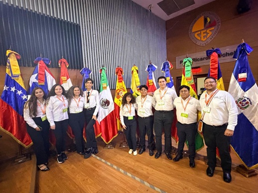 Estudiante de la Facultad de Ciencias Químico Biológicas obtiene reconocimiento internacional por su investigación sobre el cuidado de los alimentos