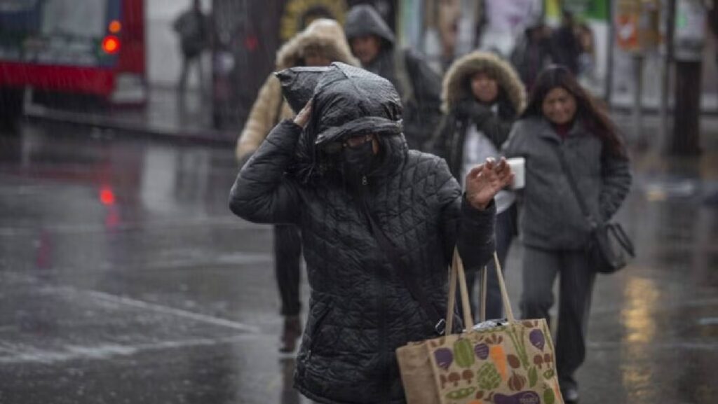 Frente Frío 22 provoca heladas, lluvias y fuertes vientos en México