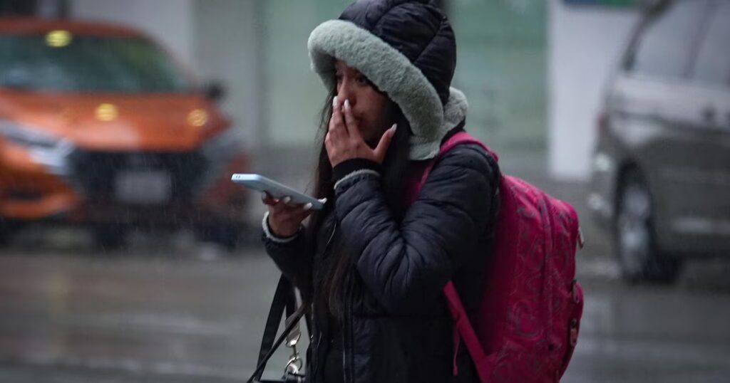 Frente frío 23 se aleja al caer la tarde, pero las bajas temperaturas persisten este lunes 22 de diciembre en México