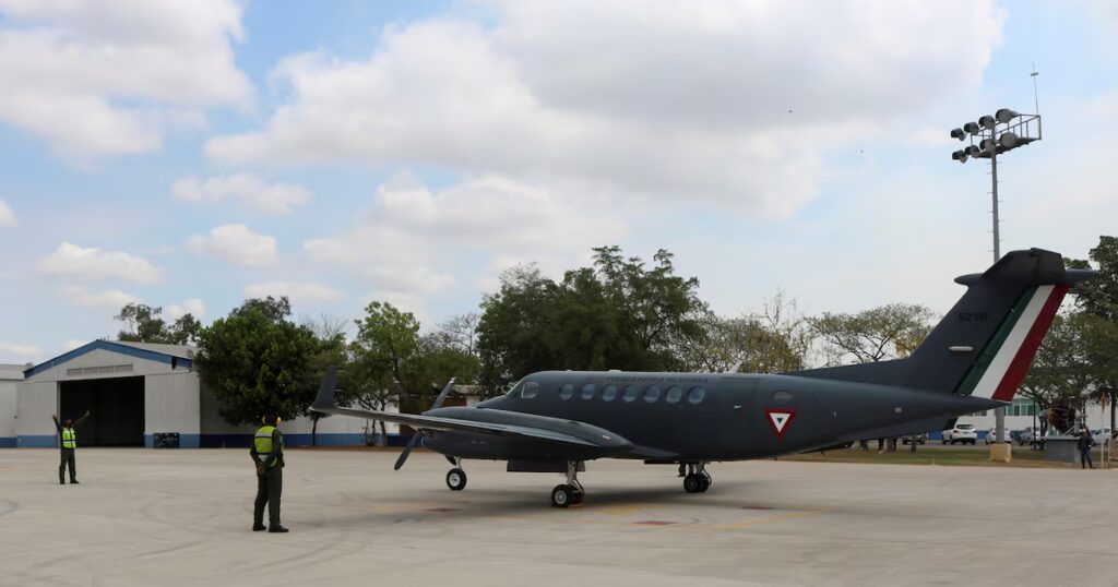 Hallan sin vida al último miembro de la tripulación del avión de la Marina que se accidentó en Texas, EEUU: ya son seis las víctimas fatales.