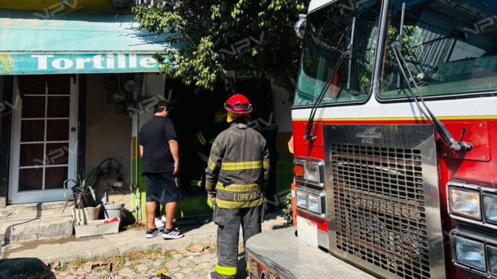 Incendio afecta a tortillería en La Cruz de Huanacaxtle