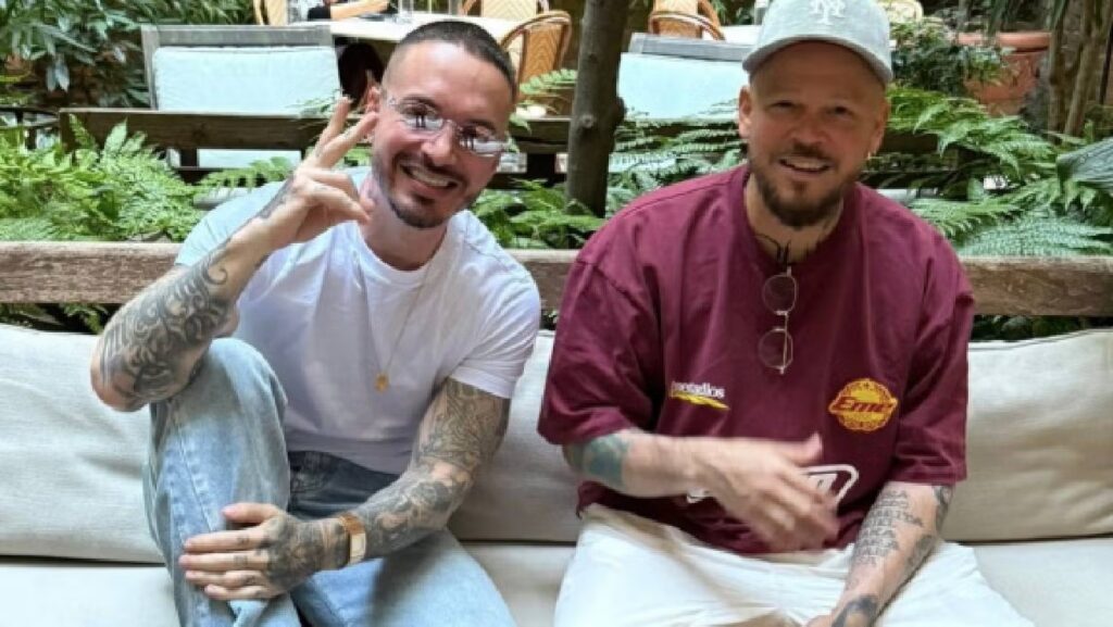 J Balvin y Residente anuncian reconciliación después de años de discordia en la música mexicana.