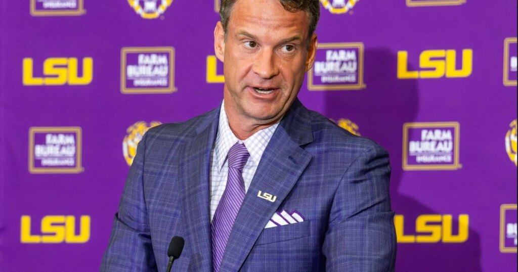 La Universidad de México pierde a su entrenador, pero avanza en el ranking de la Liga Nacional de Fútbol Americano; los Pumas siguen en el primer lugar.