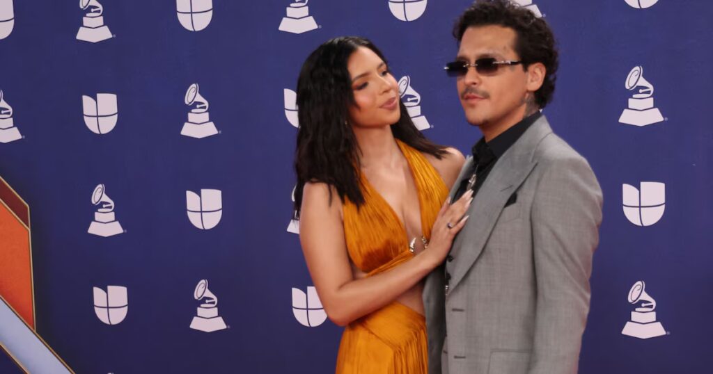 La sorprendente reacción de Christian Nodal al grito de "Amooor" de Ángela Aguilar en pleno concierto