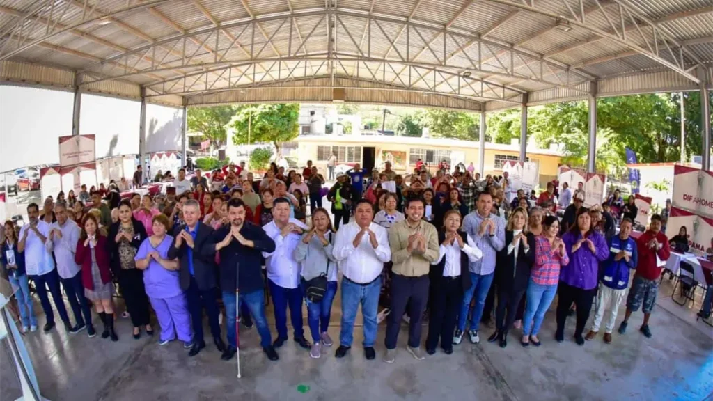 Las Caravanas del Bienestar transforman colonias en Ahome: se anuncian dos más antes de fin de año.