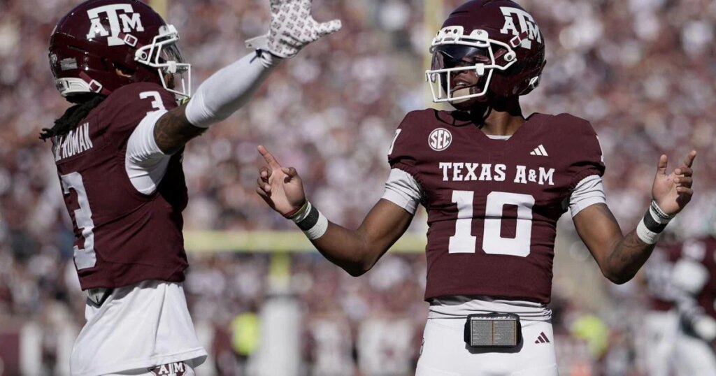 Los Aggies de Texas A&M buscan superar a Miami y conquistar la gloria en su debut en el CFP.