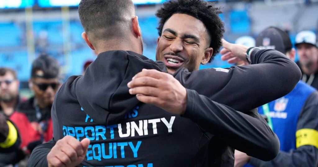 Los Panthers se colocan en el primer lugar de la NFC Sur con victoria de 23-20 sobre los Buccaneers