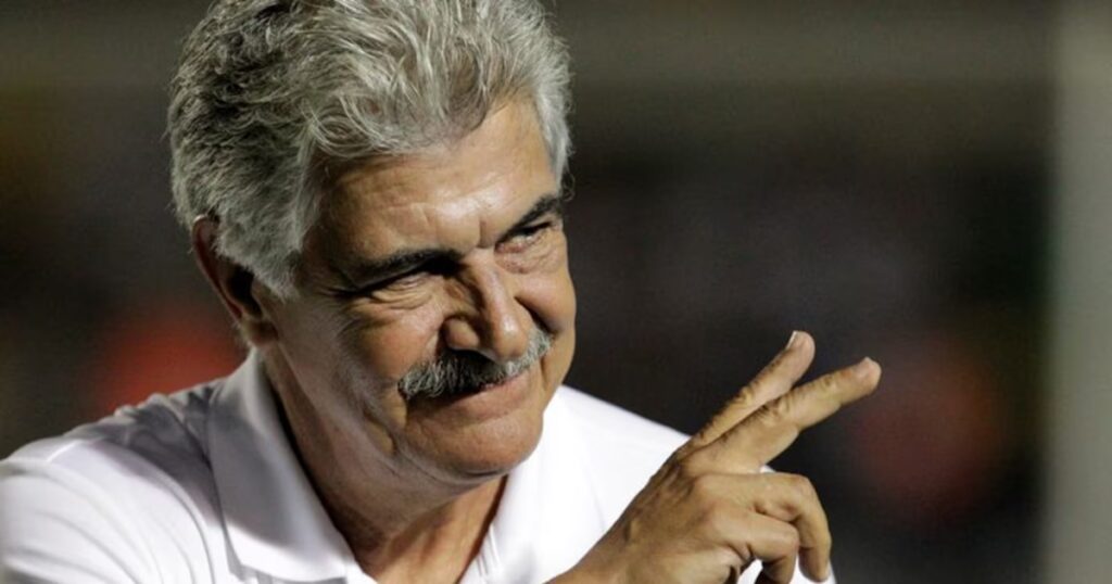 Los entrenadores más exitosos en la historia del fútbol mexicano: ¿Quiénes lideran la élite de la Liga MX?