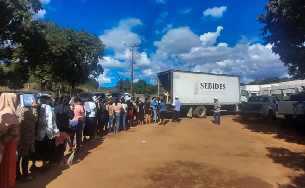 Más de mil 162 familias en Sinaloa reciben apoyo invernal de SEBIDES