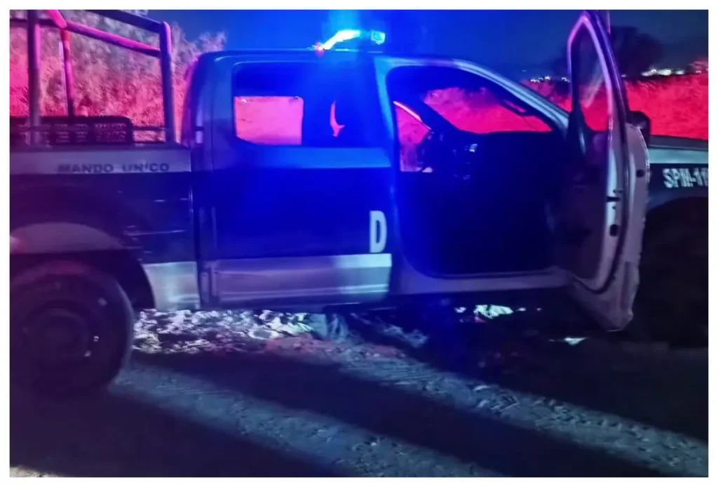 Matan a un policía municipal en Huehuetoca, Edomex; los atacantes roban la patrulla y escapan.