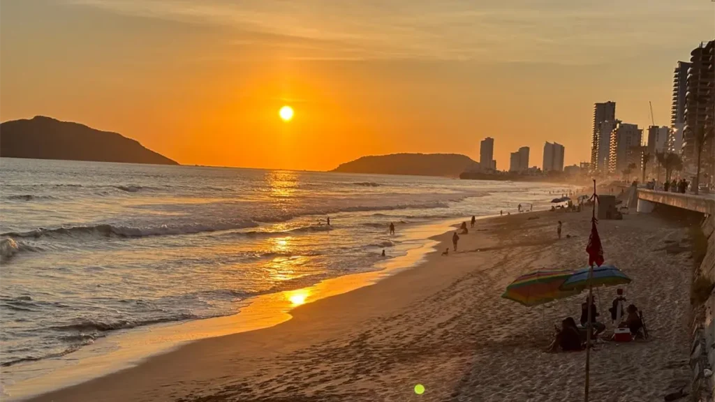 Mazatlán concluye el año con 10 playas certificadas para el disfrute de bañistas
