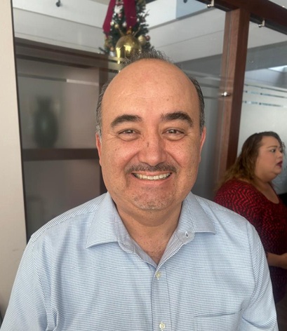 Memo Romero advierte que 2026 será un desafío para Mazatlán: hoteles ofrecen un 35% menos y se anticipan despidos.