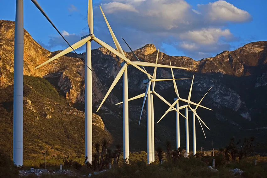 México aprueba 20 nuevas plantas de energía renovable para transformar su red eléctrica