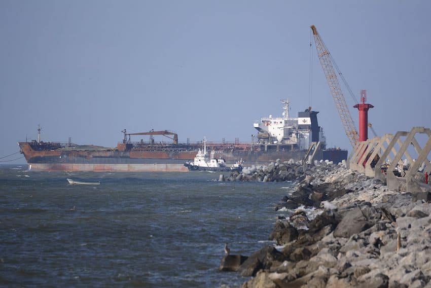 México envía 80,000 barriles de petróleo a Cuba en medio de la crisis energética de la isla