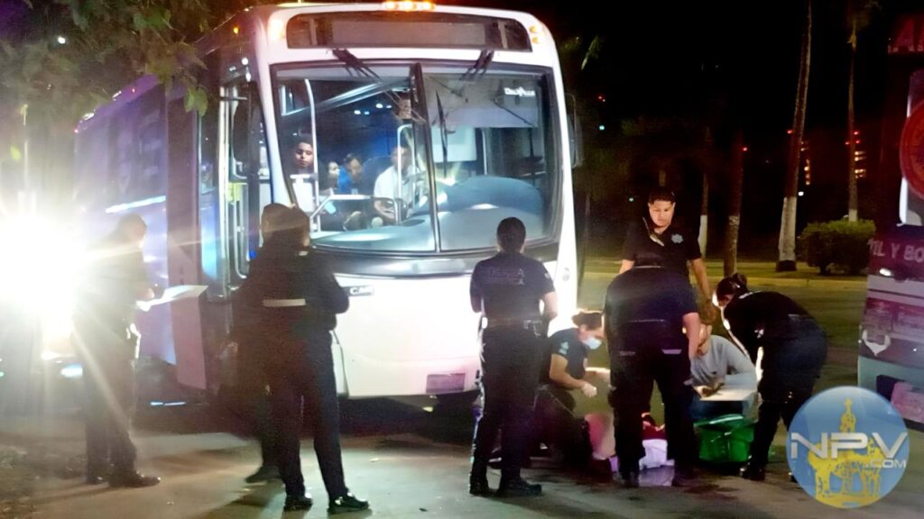 Motociclista atropellado en la Francisco Medina de Puerto Vallarta