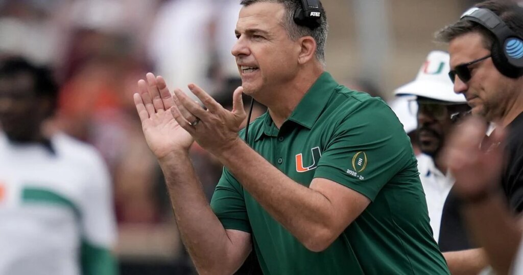 Ohio State y Miami se preparan para un enfrentamiento nostálgico en la CFP, con la mirada en el presente y no en un pasado distante.