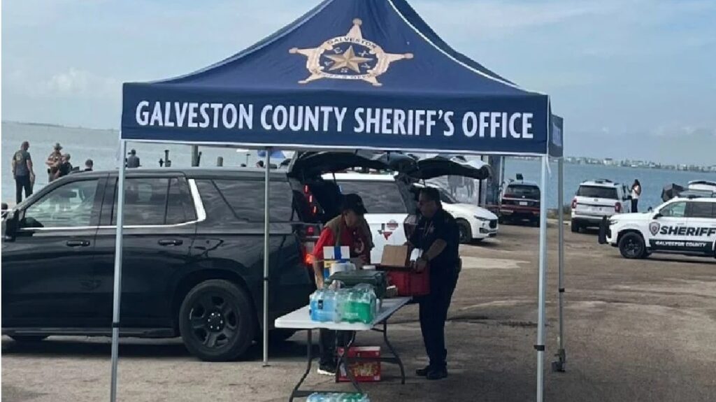 Padre de niño que murió en accidente naval obtiene visa humanitaria para viajar a EE. UU.