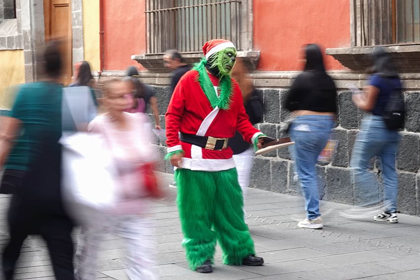 Resumen semanal de México: alegría navideña y desamor