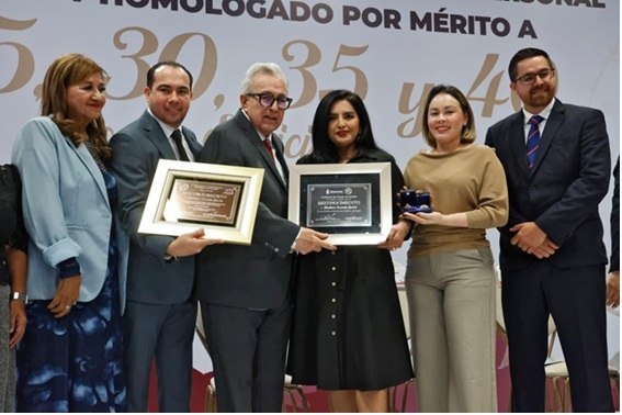 Rocha Moya asegura a empleados públicos que su jubilación está protegida