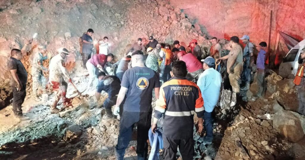 Trágico deslave en Tlapa, Guerrero, cobra la vida de una madre y sus dos hijas