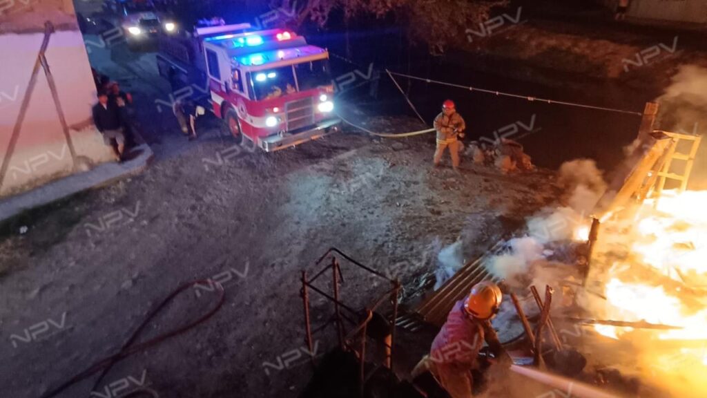 Un devastador incendio consume una vivienda en Tepic