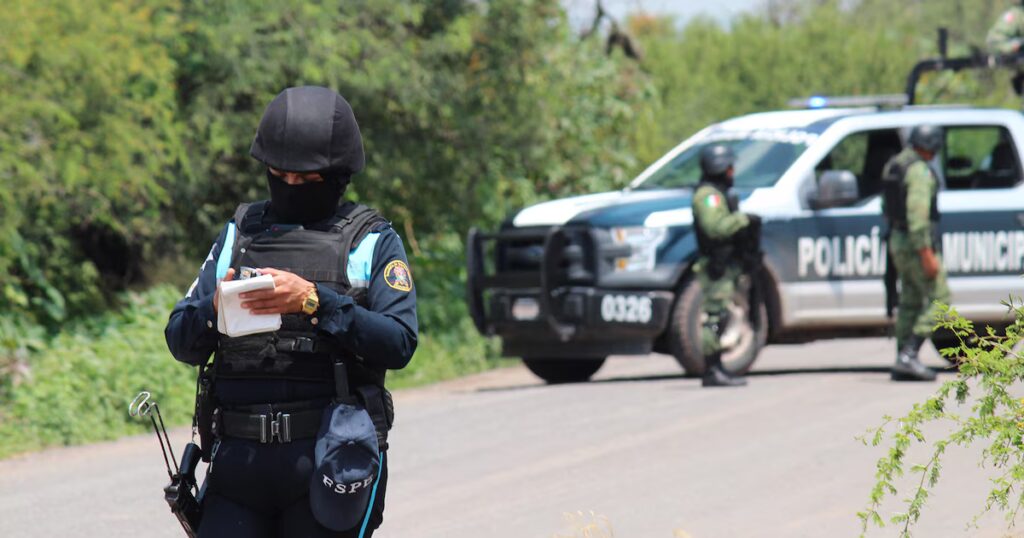 Violencia en Guerrero: disparos al amanecer, civiles armados y aulas desiertas