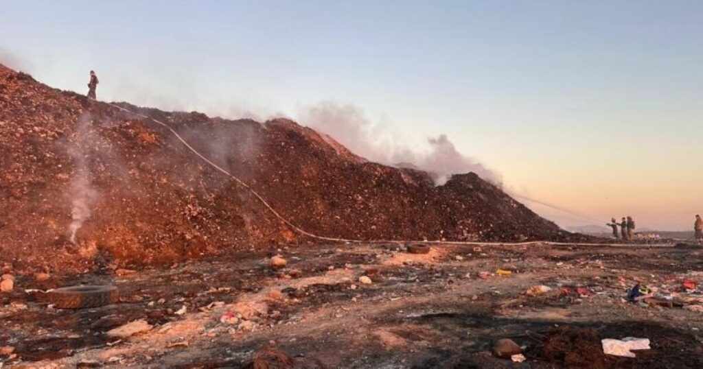¡Comenzó el viernes! Apagan el fuego en el basurero de Culiacán