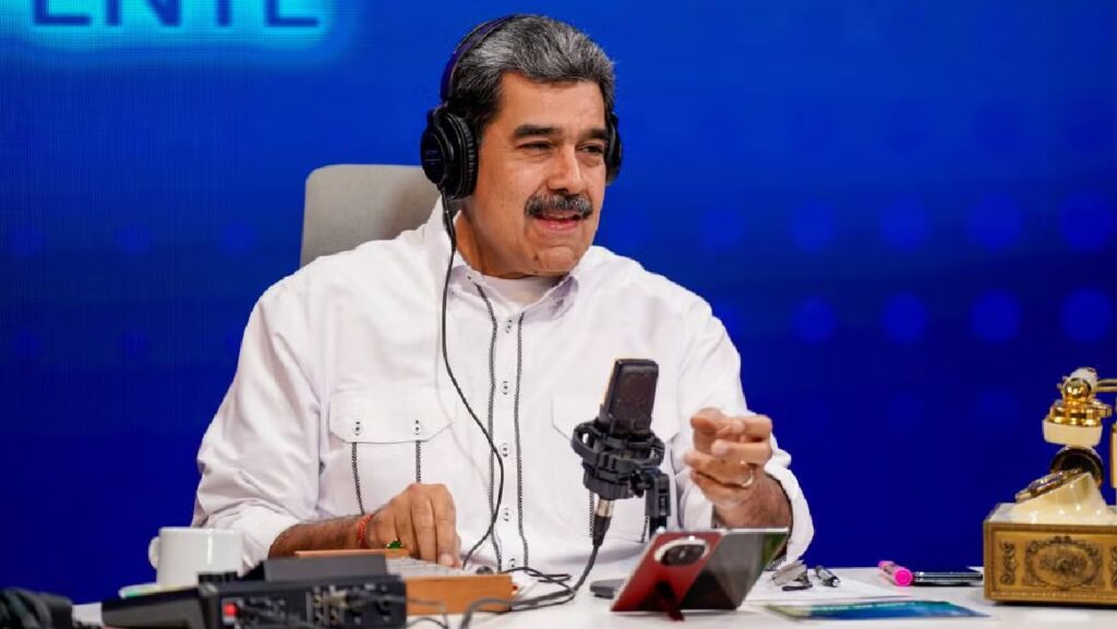 ¡En México, AMLO propone un cambio de año por decreto para revitalizar el 2024!