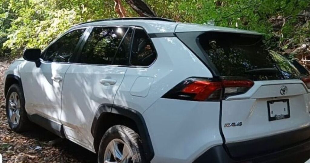 ¡Vehículos y municiones asegurados en El Tule, Culiacán! 🛑 ¡Descubre los robos!