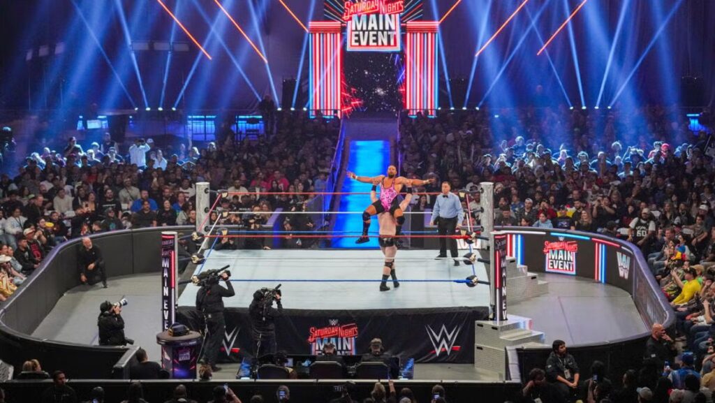 ¿Con qué evento cerrará WWE su gira en México en 2025?