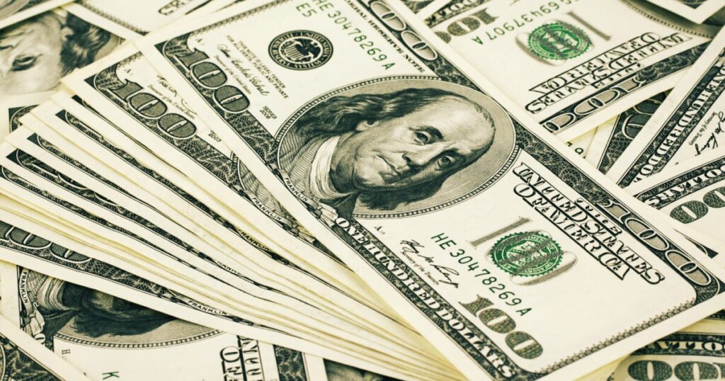 ¿El dólar en baja? Descubre el tipo de cambio actual en Sinaloa este lunes 29 de diciembre.