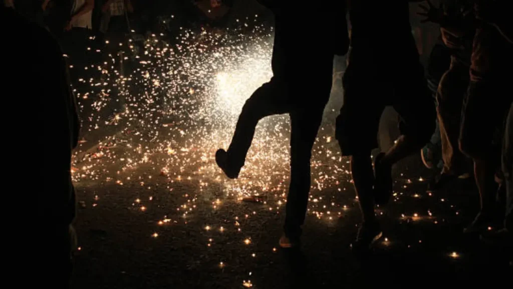 ¿Es ilegal quemar pirotecnia en México? Esto dice la ley